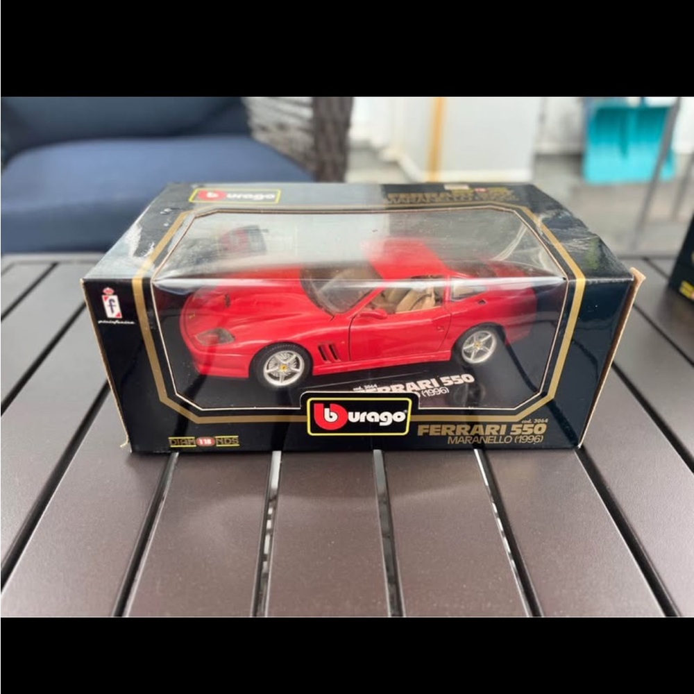 Burago Ferrari 550 Maranello 1996